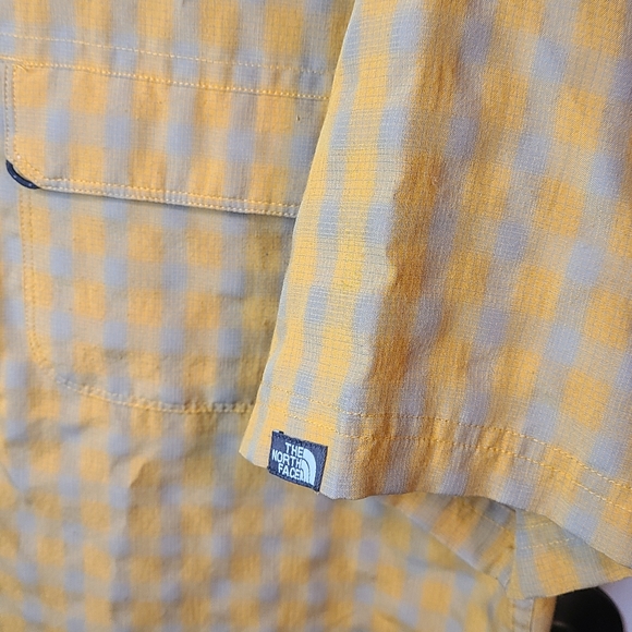 The North Face men's sz LG button down - Picture 2 of 7